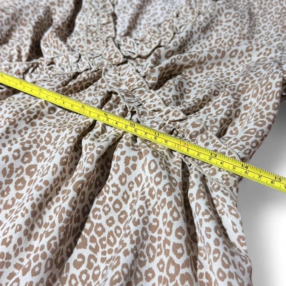 Leopard Print Ruffle Blouse - Picture 4 of 6
